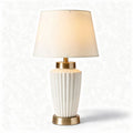 Lampe de table en céramique blanche avec abat-jour en tissu 30 x 30 x 50cm